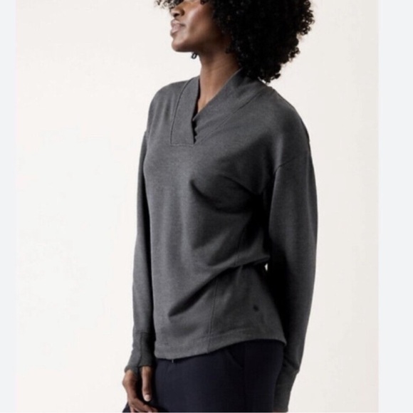 Athleta Tops - ATHLETA CLARITY FLEECE SWEATSHIRT
